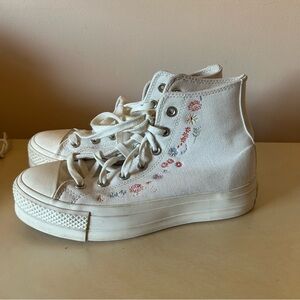 Women’s Converse Chuck Taylor Embroidered Floral High White Platform size 8